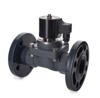Клапан электромагнитный пластиковый UPVC-F DN32 G1 1/4" DC24V НЗ из ПВХ (PVC-U), фланцевый